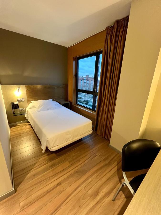 Hotel Duero لاغونا دي دويرو المظهر الخارجي الصورة