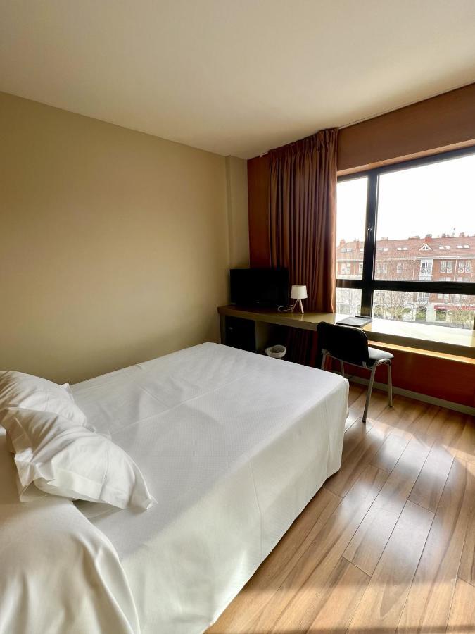 Hotel Duero لاغونا دي دويرو المظهر الخارجي الصورة
