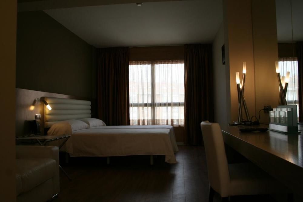 Hotel Duero لاغونا دي دويرو المظهر الخارجي الصورة
