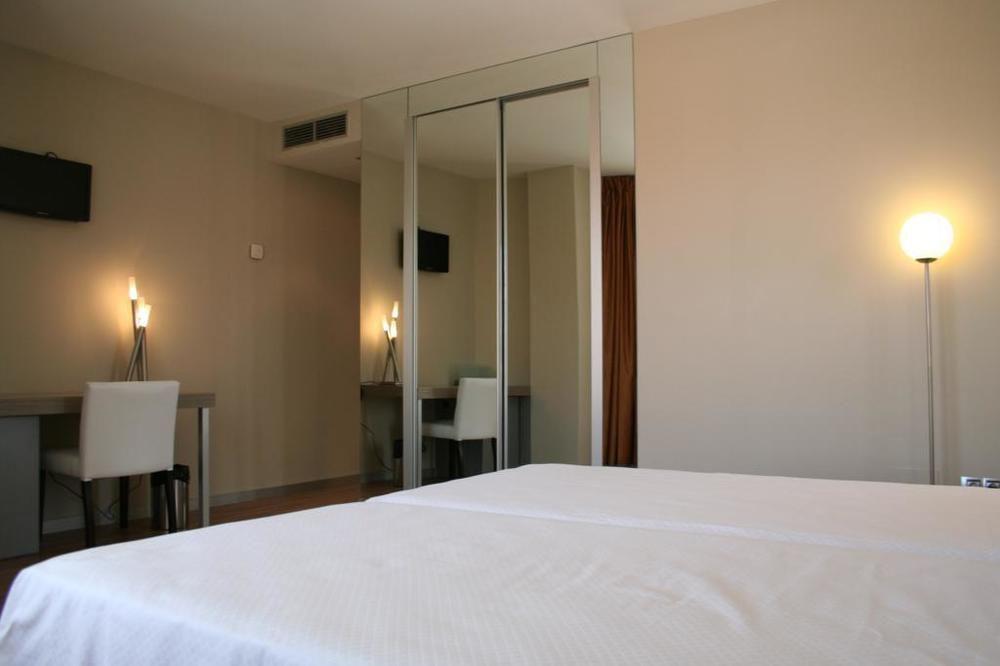 Hotel Duero لاغونا دي دويرو المظهر الخارجي الصورة