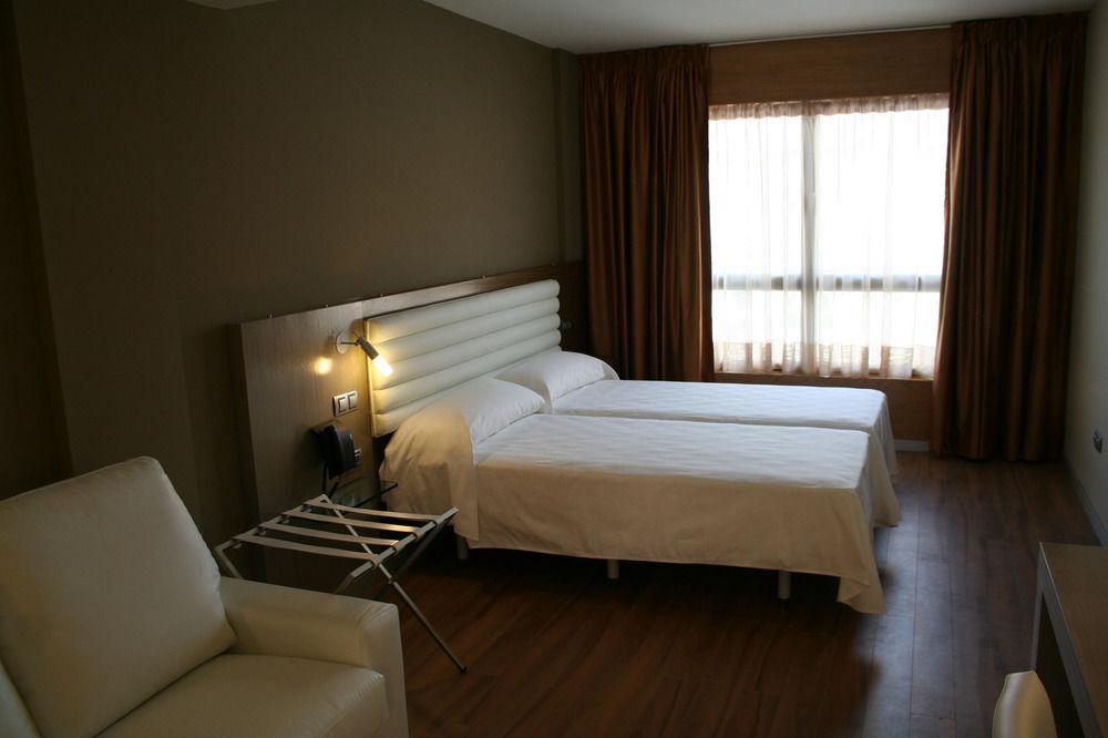 Hotel Duero لاغونا دي دويرو المظهر الخارجي الصورة
