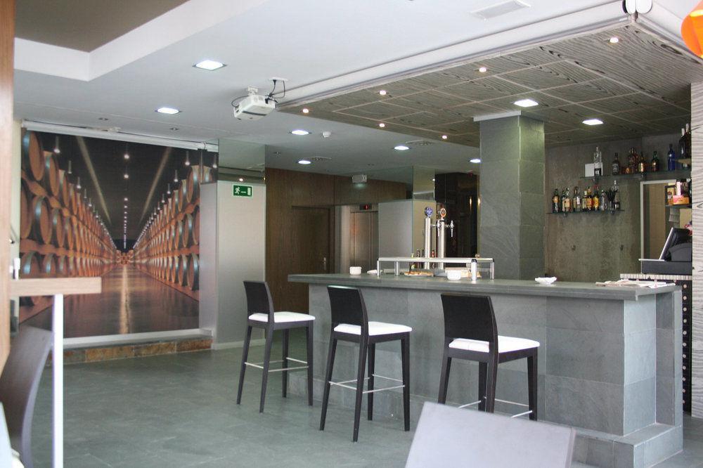 Hotel Duero لاغونا دي دويرو المظهر الخارجي الصورة